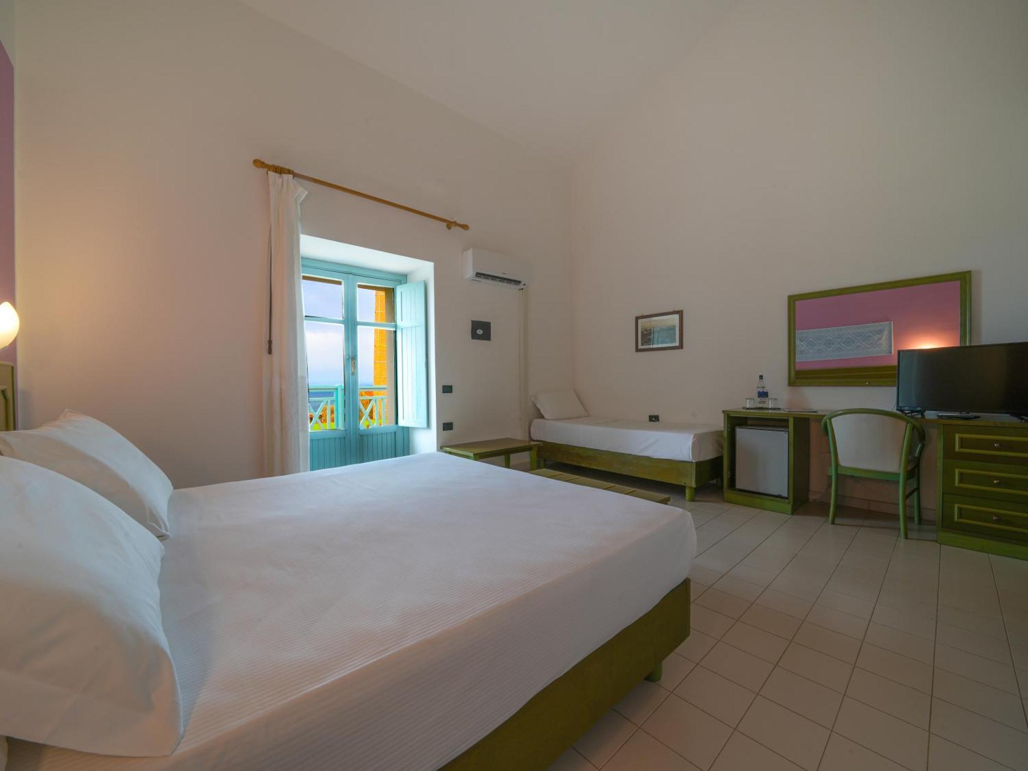 Le Tonnare Di Stintino - Beach Resort Eksteriør billede