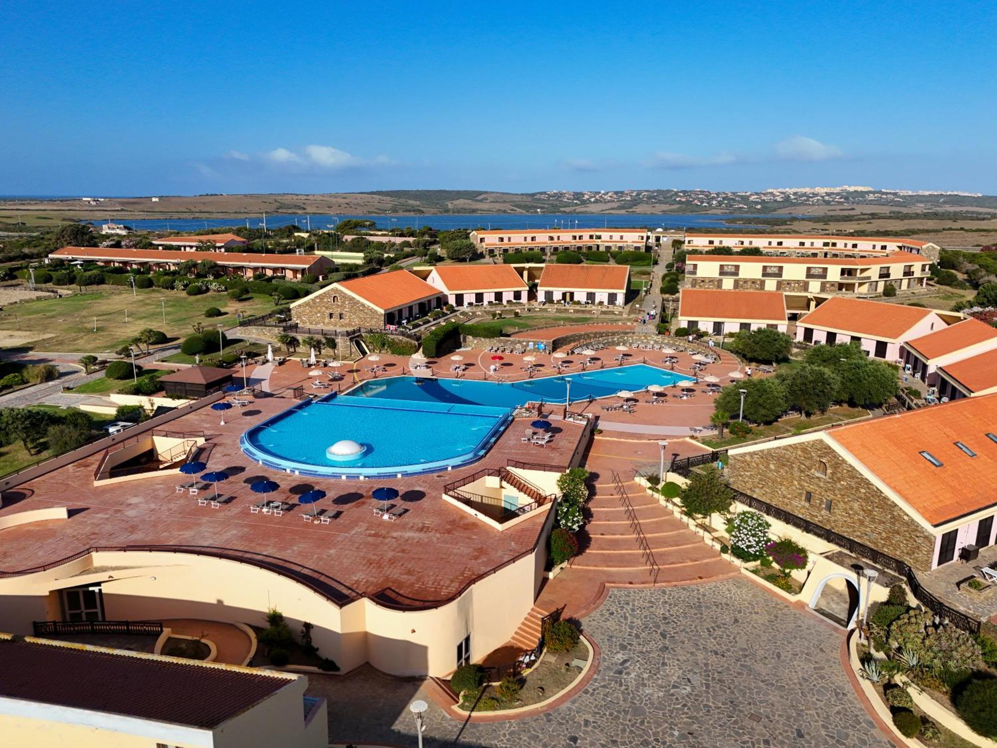 Le Tonnare Di Stintino - Beach Resort Eksteriør billede